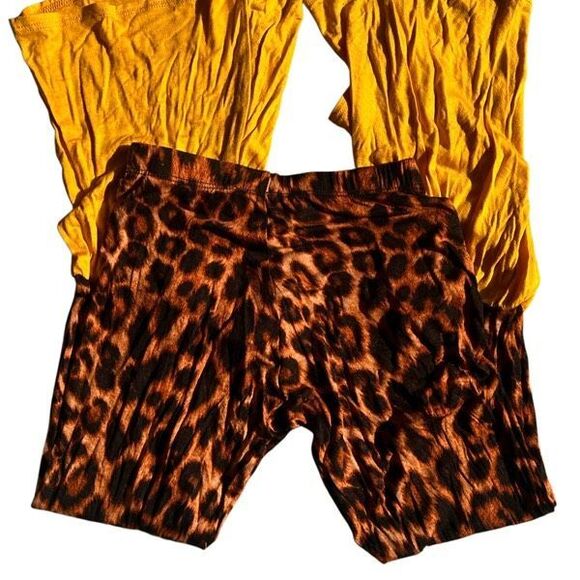 L & B Lucky & Blessed NWT Leopard print Bell Bottoms NWT Size XS - Picture 2 of 3